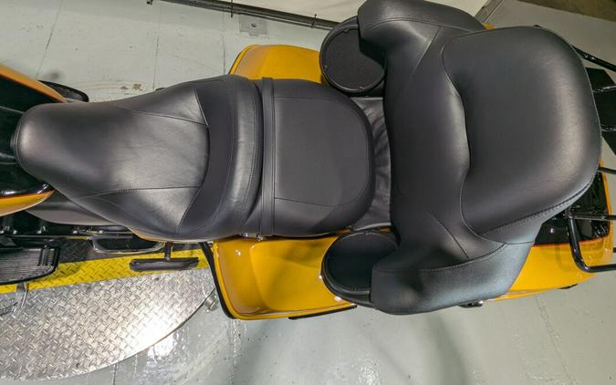 2023 Harley-Davidson® Road Glide® Limited Prospect Gold/Vivid Black Trim Black