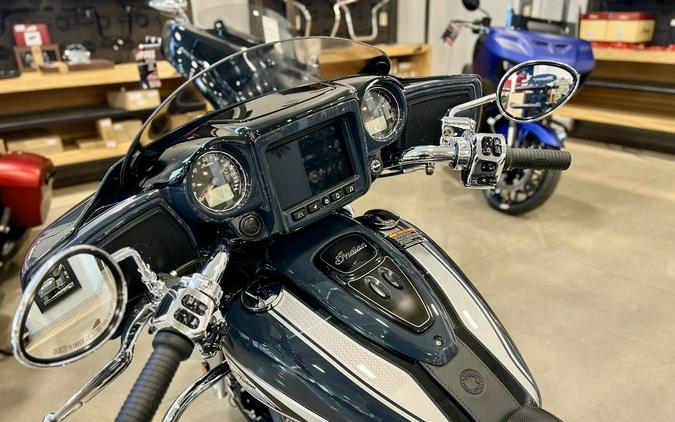 2025 Indian Motorcycle® Chieftain® Limited w/PowerBand Audio Blue Dusk