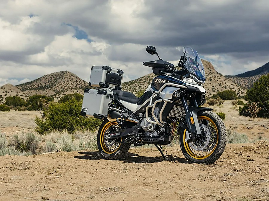 2025 CFMOTO IBEX 800 E