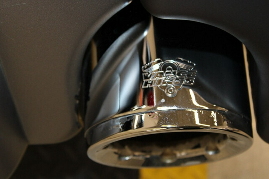 Used 2016 Harley-Davidson Street Glide Special Grand American Touring FLHXS Motorcycle For Sale In Miami, Florida