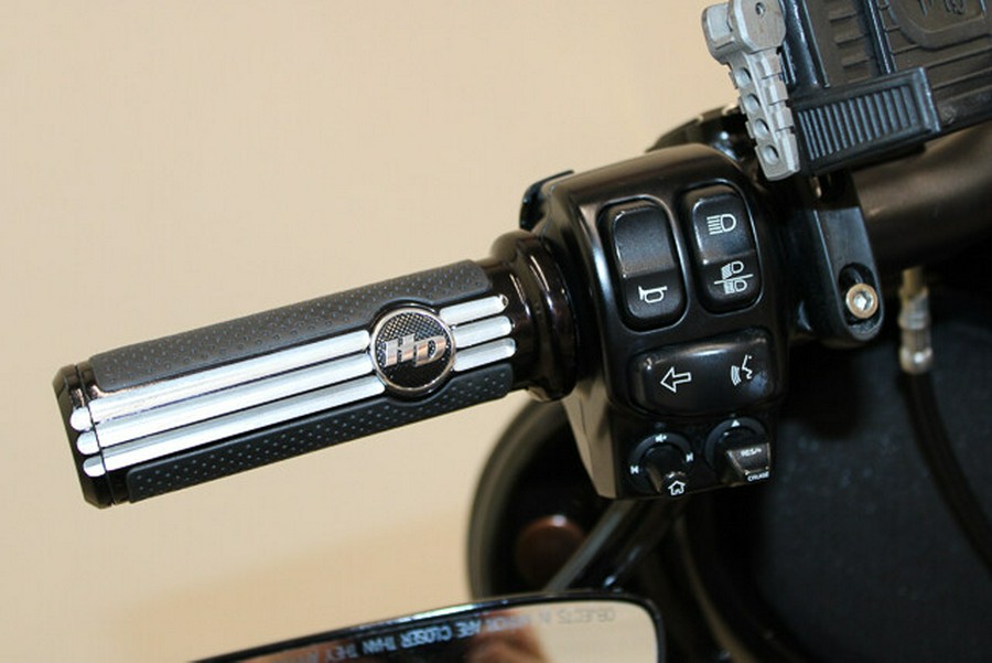 Used 2016 Harley-Davidson Street Glide Special Grand American Touring FLHXS Motorcycle For Sale In Miami, Florida