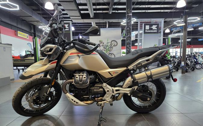 2025 Moto Guzzi V85 TT Travel
