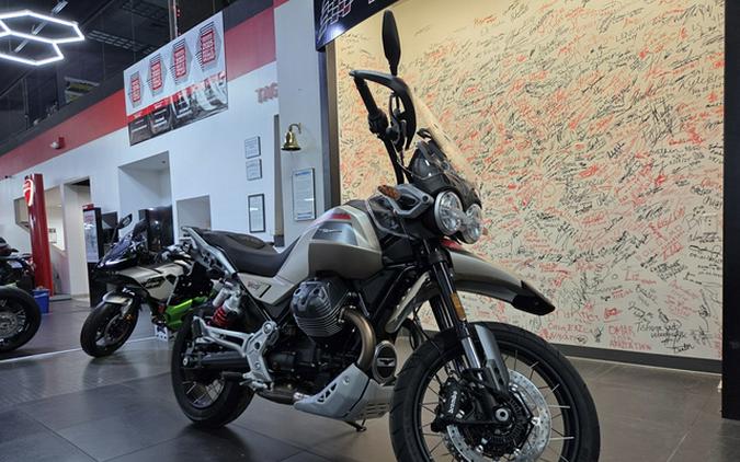 2025 Moto Guzzi V85 TT Travel