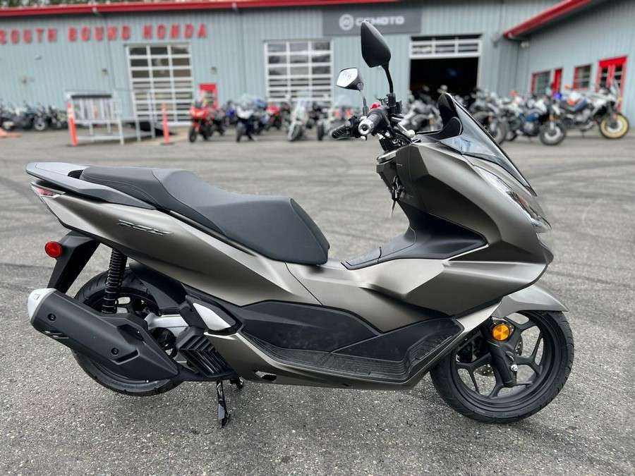 2024 Honda® PCX