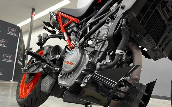 2021 KTM 200 Duke