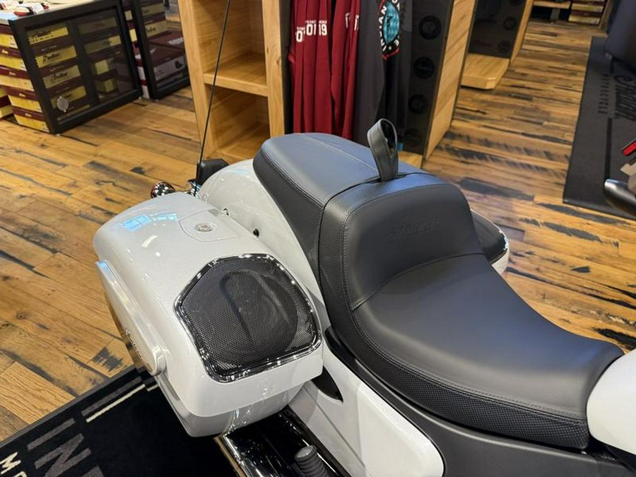 2025 Indian Motorcycle® Challenger® Limited 112 w/PowerBand Audio Ghost White Metallic with Black M