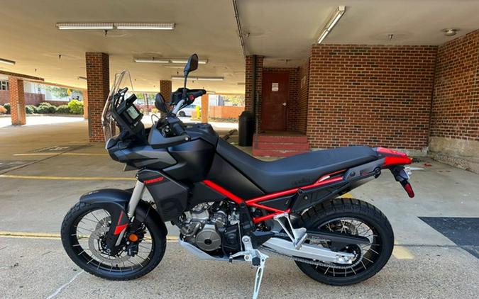 2025 Aprilia Tuareg 660