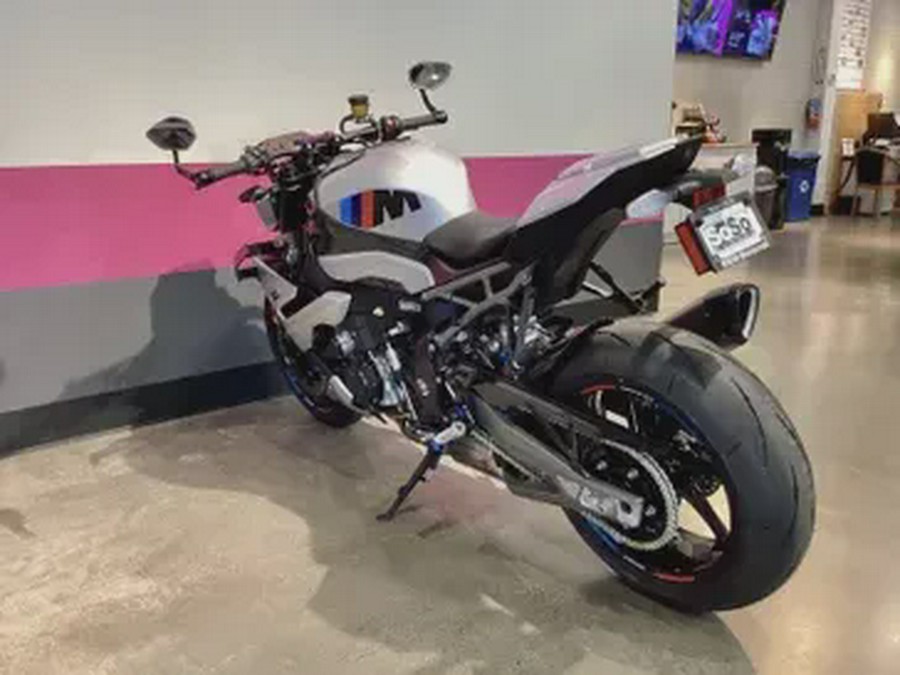 2026 BMW M 1000 R