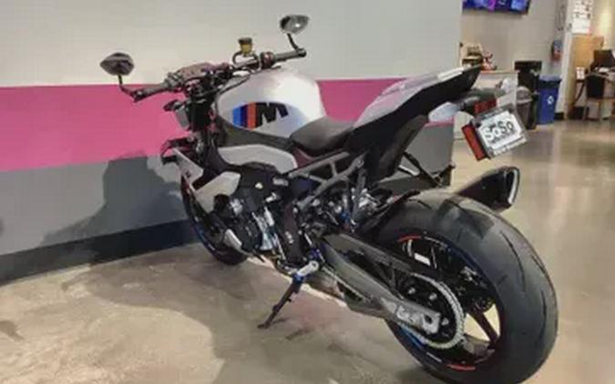 2026 BMW M 1000 R