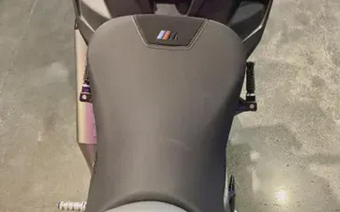 2026 BMW M 1000 R
