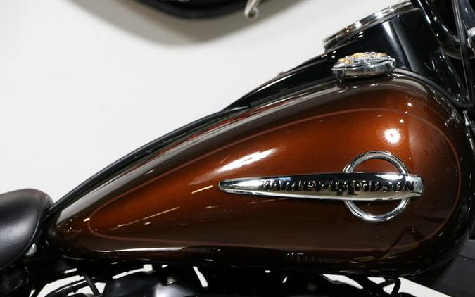 2019 Harley-Davidson® FLHCS - Heritage Classic 114