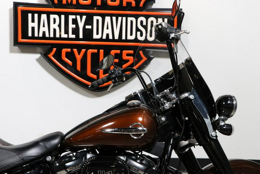 2019 Harley-Davidson® FLHCS - Heritage Classic 114