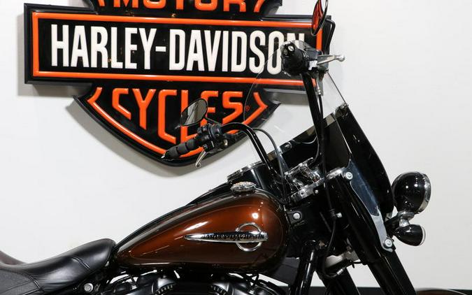 2019 Harley-Davidson® FLHCS - Heritage Classic 114