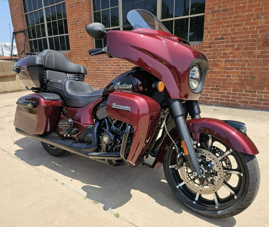 2024 Indian Motorcycle® Roadmaster® Dark Horse® with PowerBand Audio Package