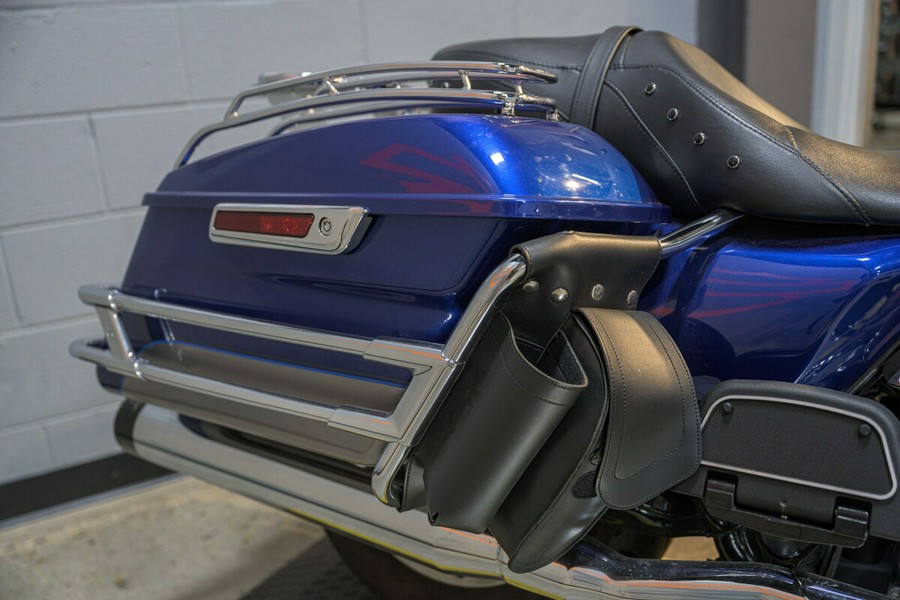 2017 Harley-Davidson Road King Grand American Touring FLHR