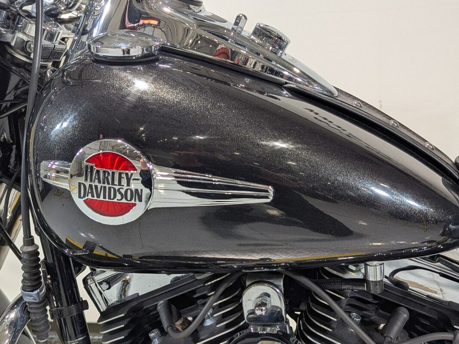 2017 Harley-Davidson® Heritage Softail® Classic Black Quartz