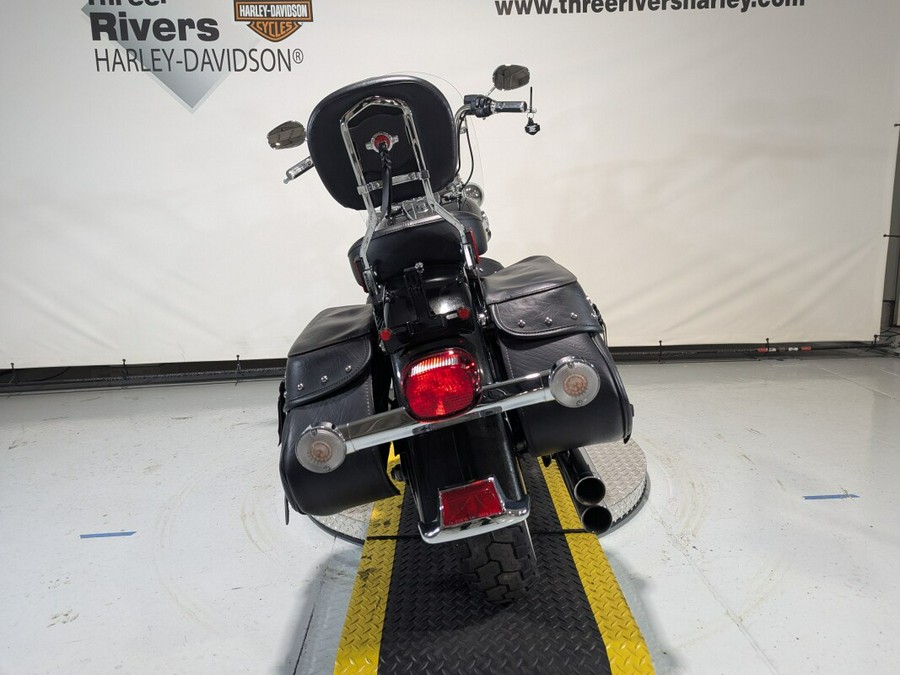 2017 Harley-Davidson® Heritage Softail® Classic Black Quartz