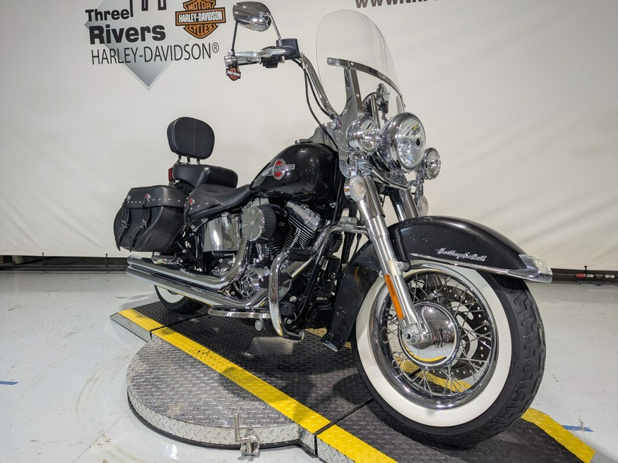 2017 Harley-Davidson® Heritage Softail® Classic Black Quartz