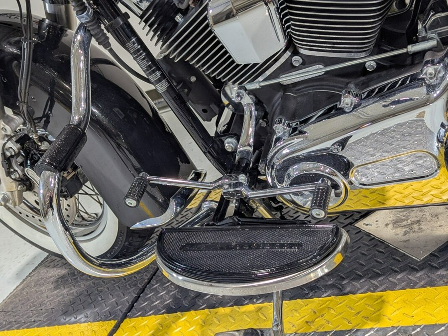 2017 Harley-Davidson® Heritage Softail® Classic Black Quartz