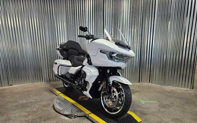 2026 Harley-Davidson Road Glide Limited White Onyx Pearl Black Trim