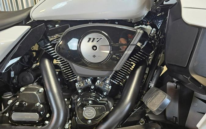 2026 Harley-Davidson Road Glide Limited White Onyx Pearl Black Trim
