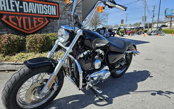 2017 Harley-Davidson® XL1200C - 1200 Custom