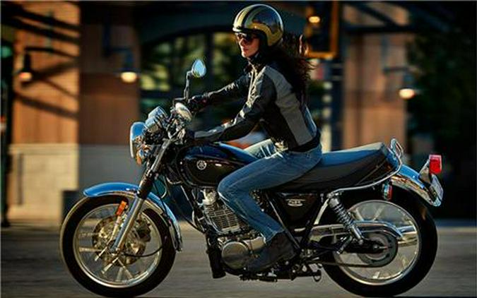 2017 Yamaha SR400