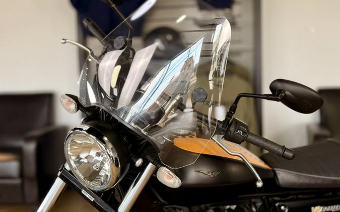 2017 Moto Guzzi V9 Bobber