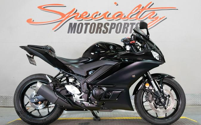 2023 Yamaha YZF-R3 ABS