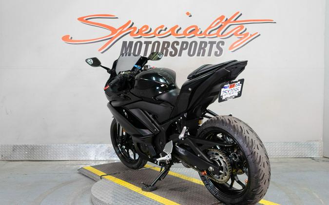 2023 Yamaha YZF-R3 ABS