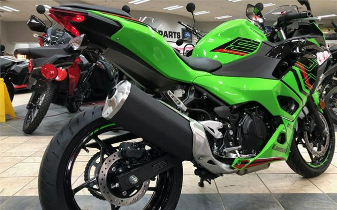 2024 Kawasaki Ninja 500 KRT Edition