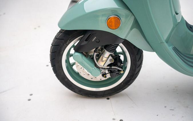 2027 Vespa Primavera 150 80Th