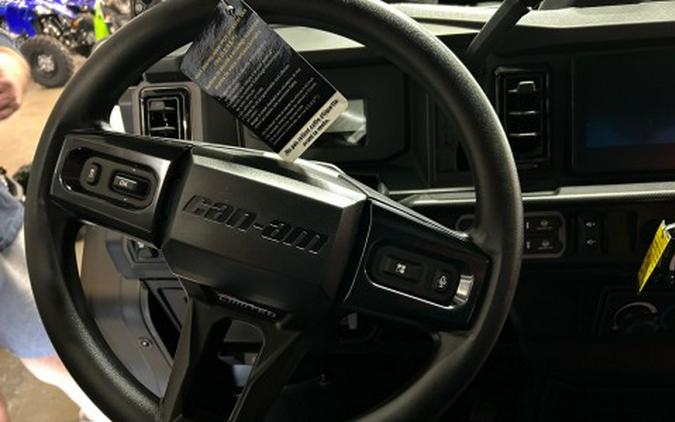 2026 Can-Am Defender MAX Limited HD11