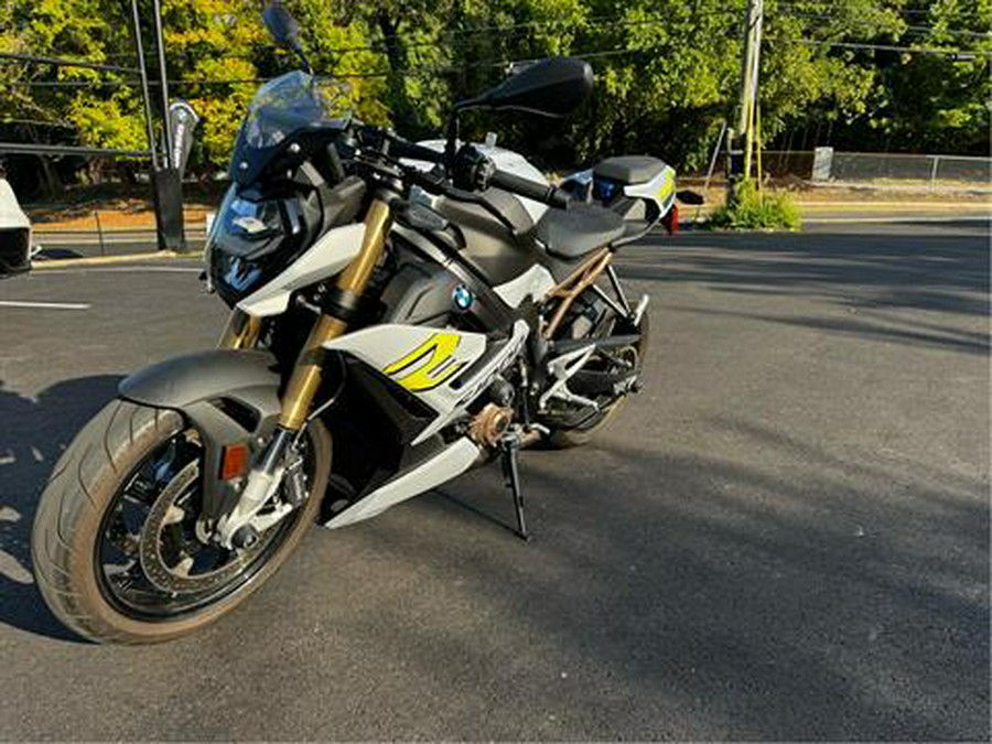 2022 BMW S 1000 R