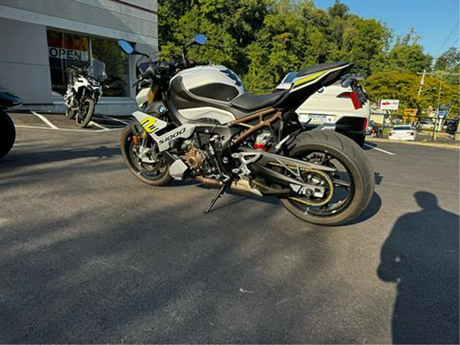 2022 BMW S 1000 R