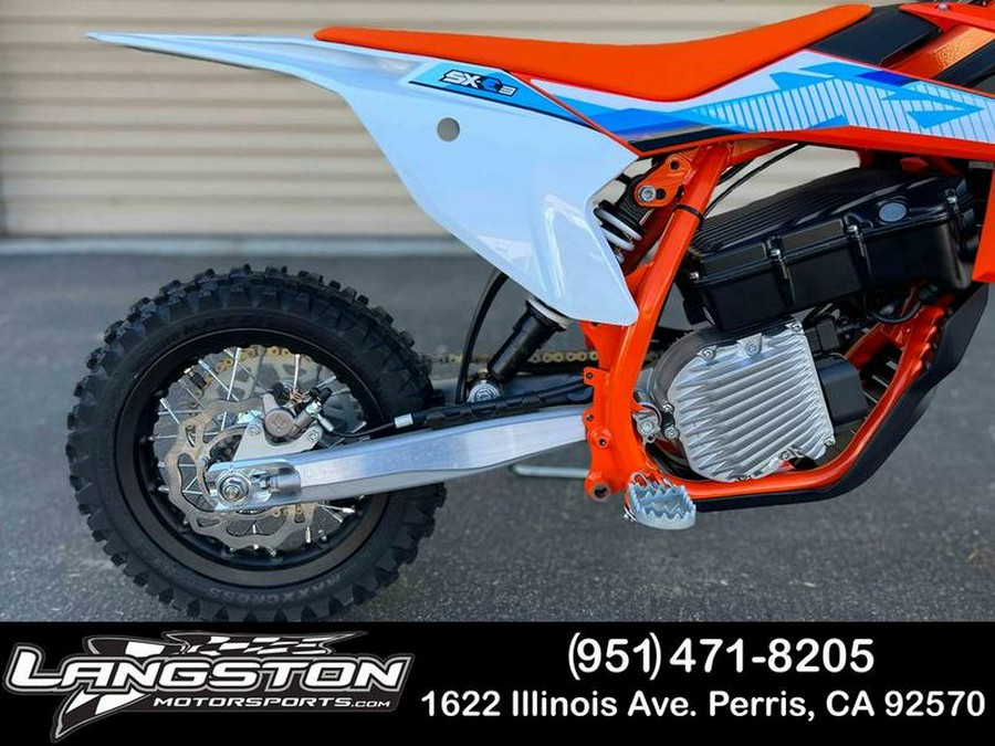 2023 KTM SX-E 3