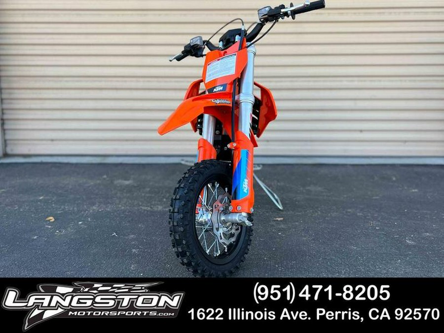 2023 KTM SX-E 3