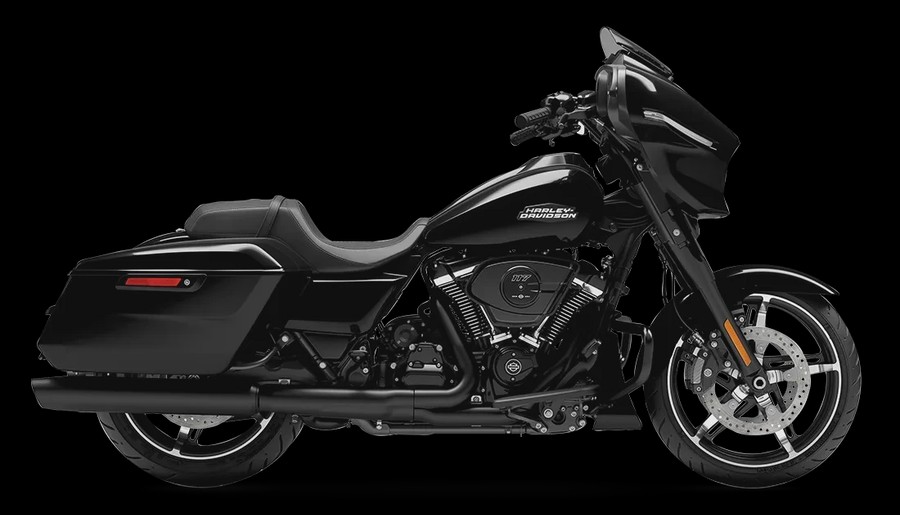 2024 Harley-Davidson Street Glide® Vivid Black - Black Finish