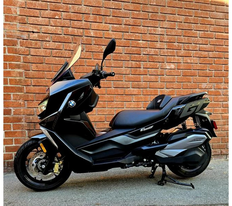 2023 BMW C 400 GT Triple Black