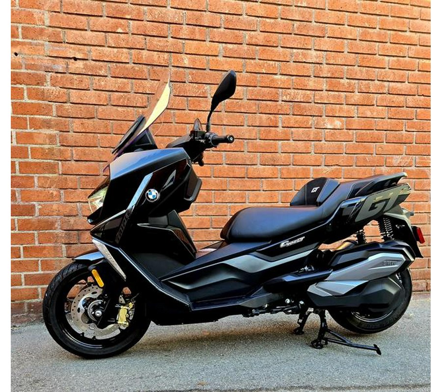 2023 BMW C 400 GT Triple Black