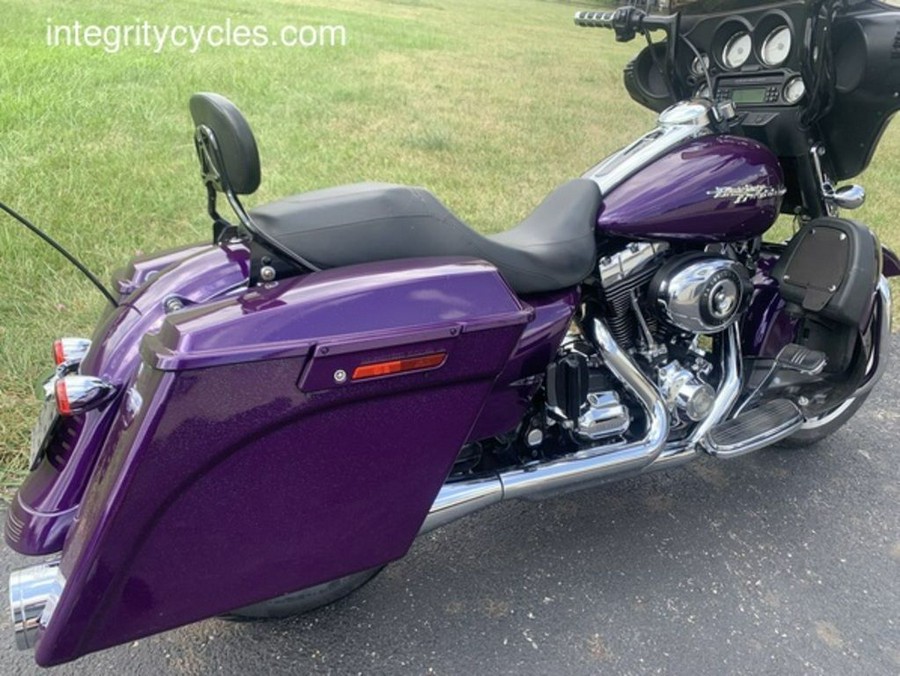 2010 Harley-Davidson® FLHX - Street Glide®