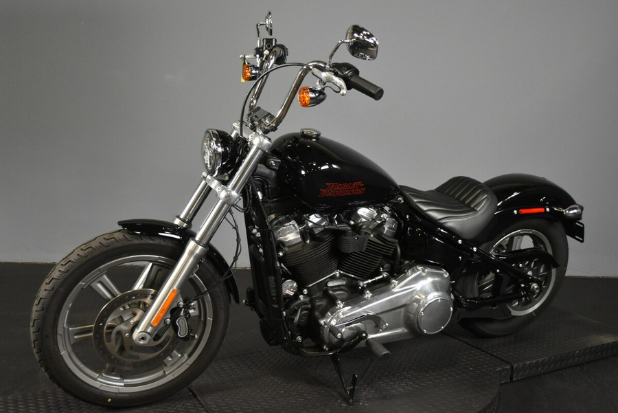 2022 Harley-Davidson Softail Standard