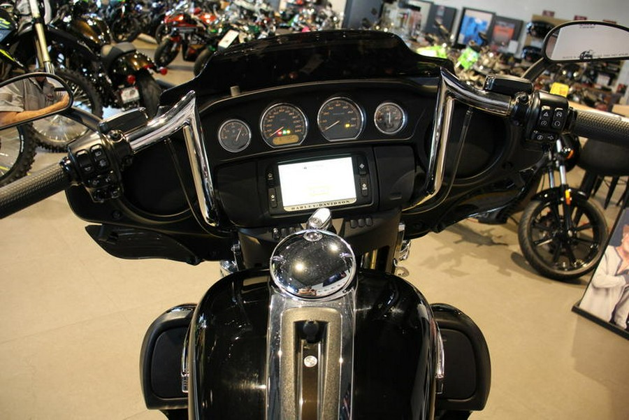 2017 Harley-Davidson® FLHTCU - Electra Glide® Ultra Classic®