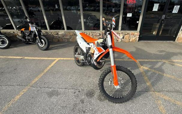 2023 KTM 300 XC