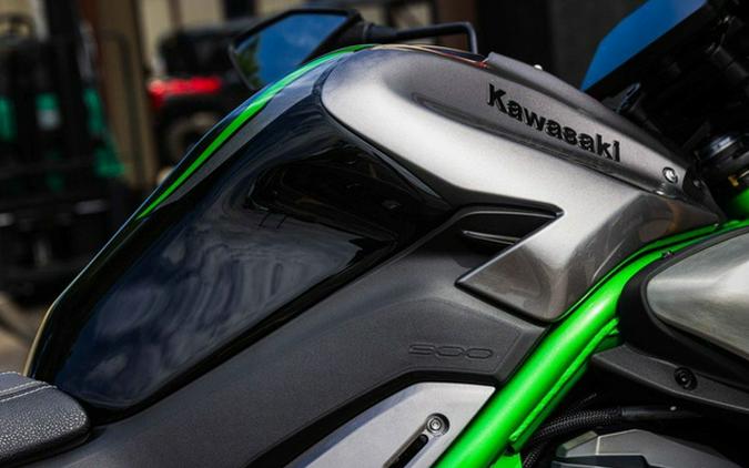 2025 Kawasaki Z900 SE ABS