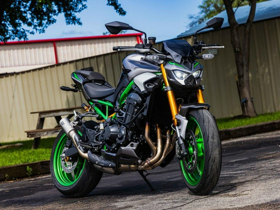 2025 Kawasaki Z900 SE ABS