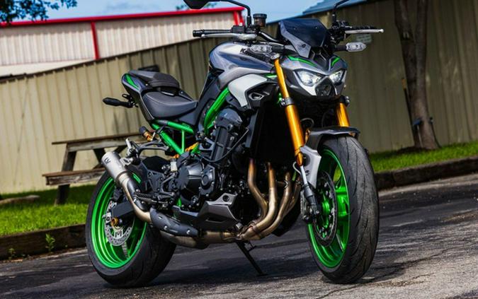 2025 Kawasaki Z900 SE ABS