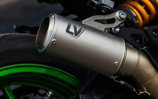 2025 Kawasaki Z900 SE ABS