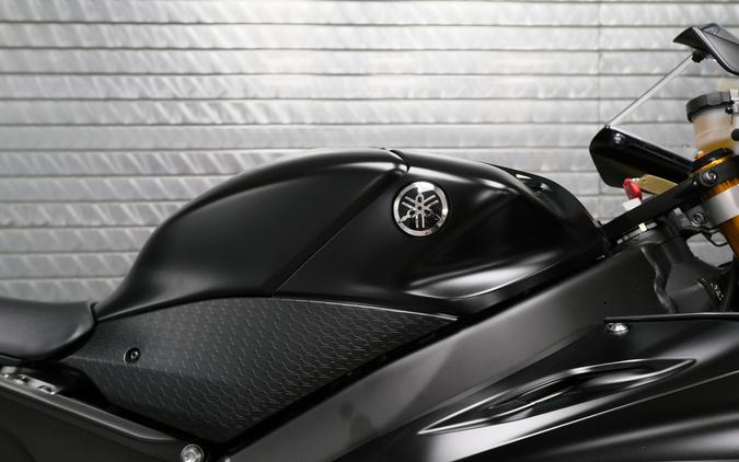 2026 YAMAHA YZF-R6 RACE