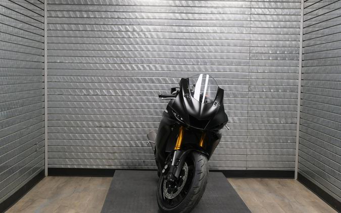 2026 YAMAHA YZF-R6 RACE